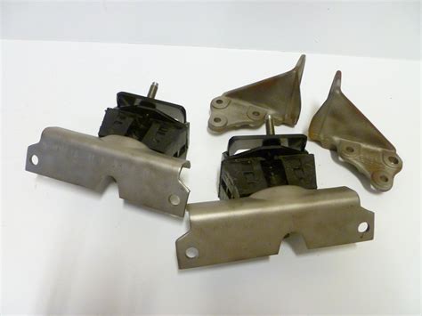 1965 mustang engine mounts