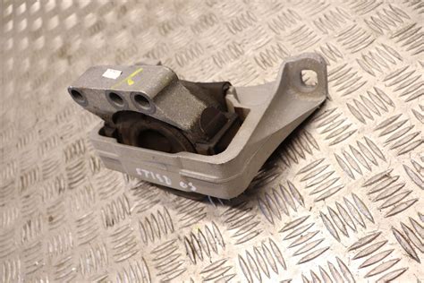 focus st engine mount