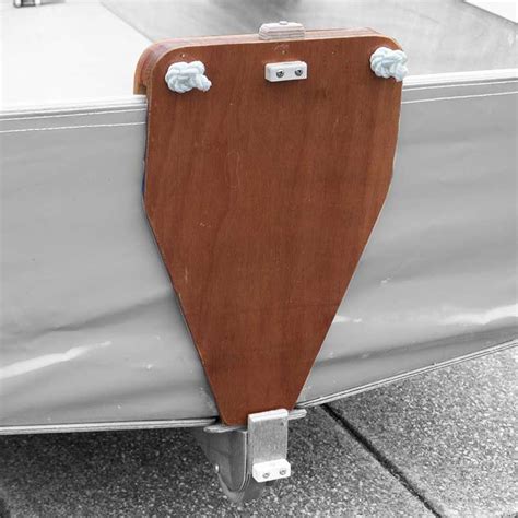 outboard engine mounting bracket