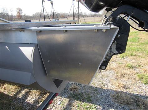 pontoon engine mount