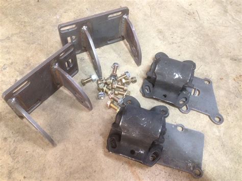 s10 v8 engine mounts